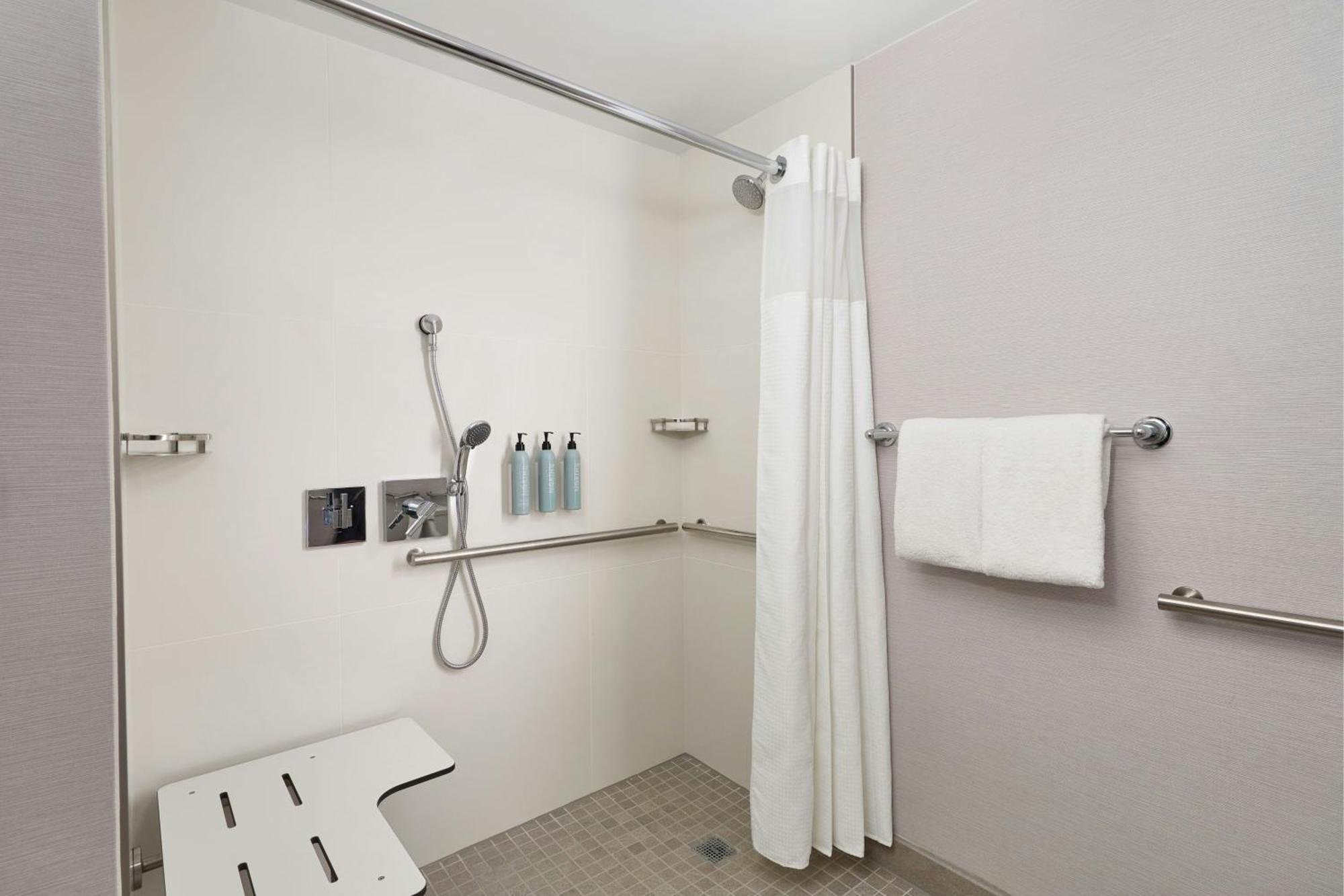 Courtyard St. Louis Westport Plaza Hotel Maryland Heights Luaran gambar